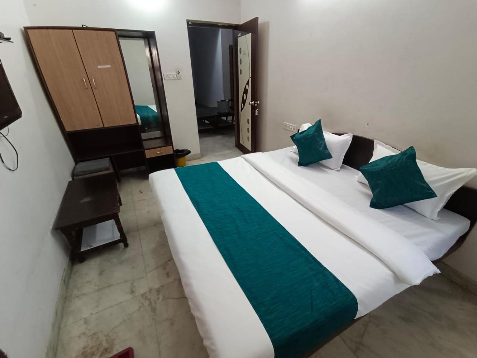 Hotel Shubham Udajpur Exteriér fotografie